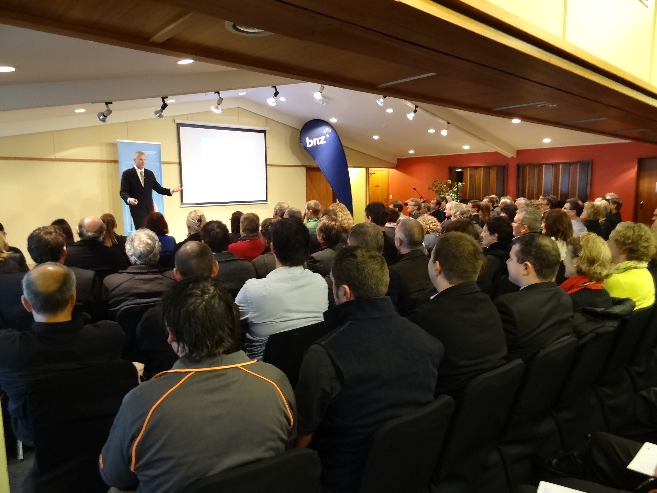 https://www.terrywilliams.info/uploads/images/Terry Williams Motivational Conference Keynote Speaker crowd.JPG